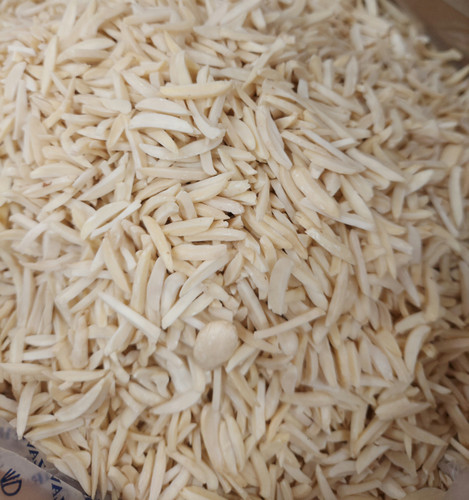 خلال بادام درختی زاویه ۵۰۰ گرم