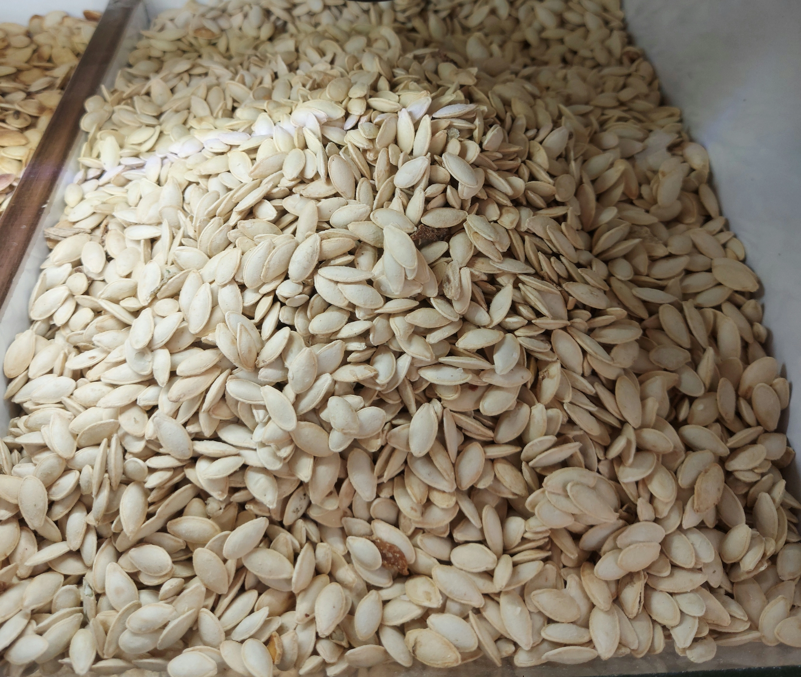 تخمه آجیل مشهدی گرم (فروشگاه توت استور)